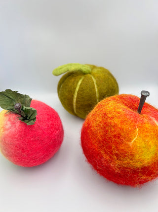 Felt objects - fruits & veggies